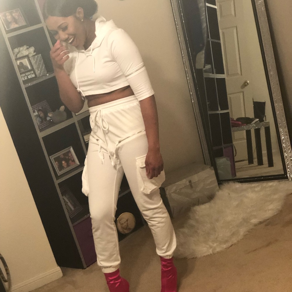 White 2 piece zipper set